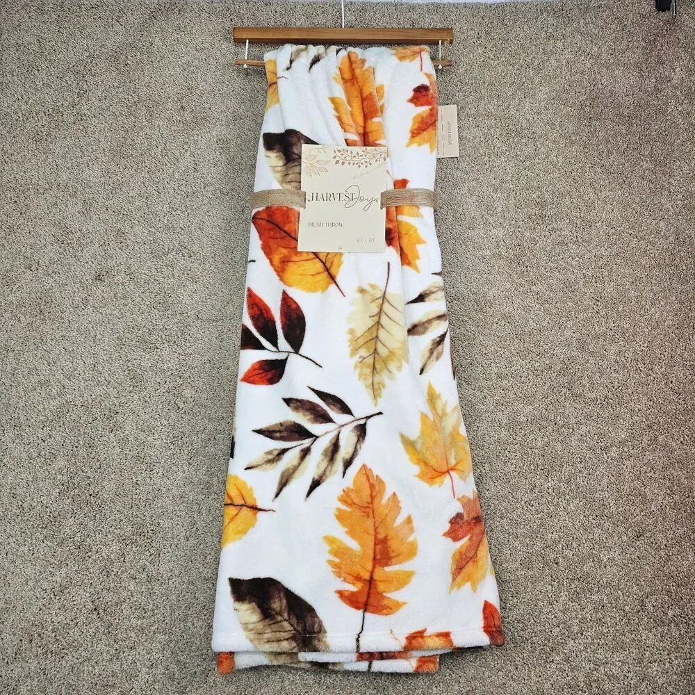 Harvest Joy Plush Throw Blanket 50x70 Fall Autumn Leaves Thanksgiving NWT
